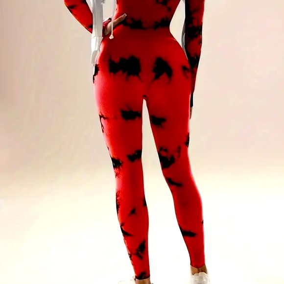 Callie Lives Miz Ribbed Activewear Tie Dye Charcoal or Red Scoop Neck Jumpsuit - Picture 5 of 8